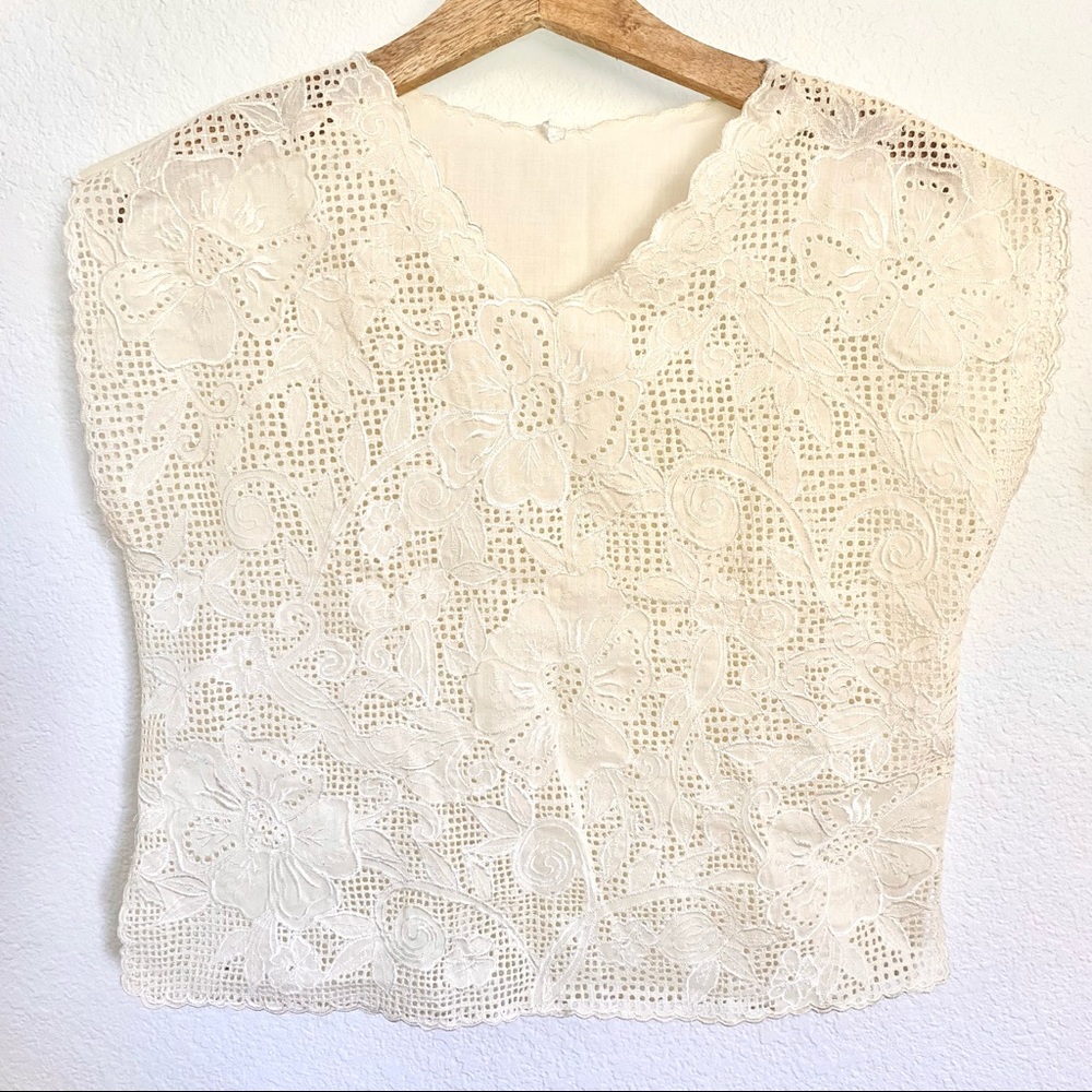 Vintage Embroidered Floral Eyelet Top
